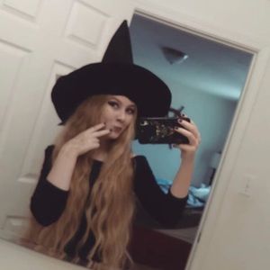 Meet your Posher, Jacquelyn